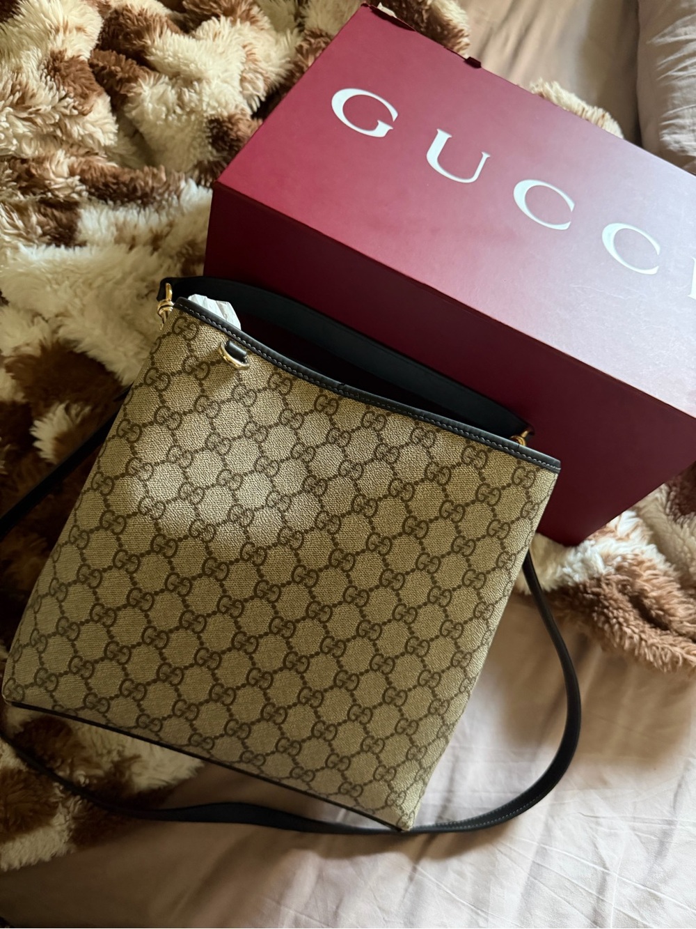 Gucci Beige GG Supreme Canvas Crossbody with Black Trim